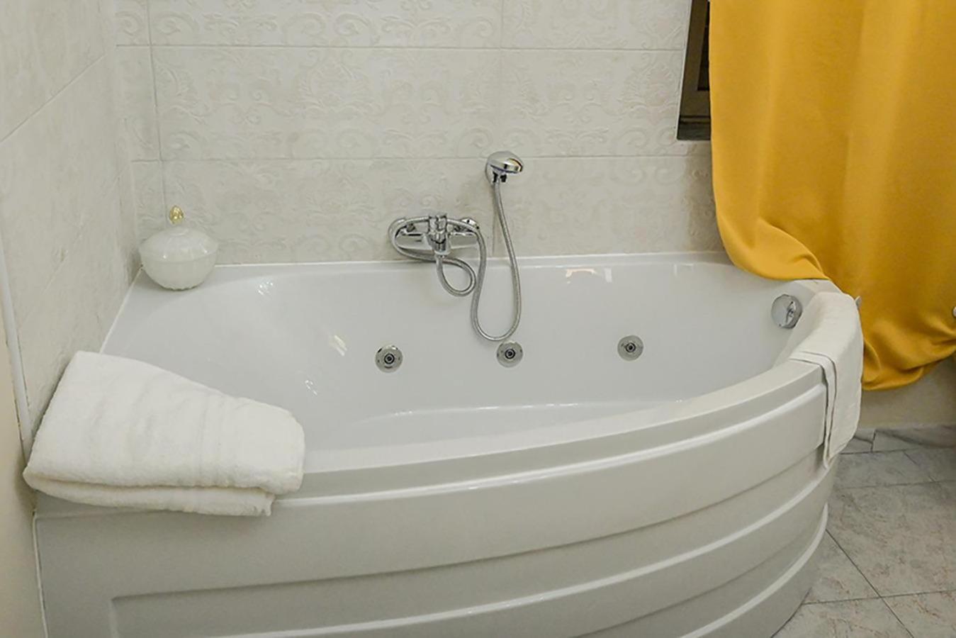 Suisse Hotel Caserta Luaran gambar