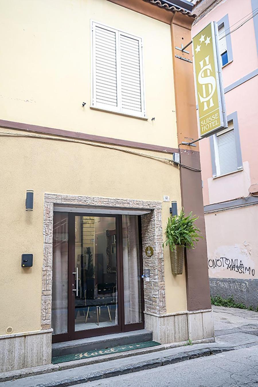 Suisse Hotel Caserta Luaran gambar